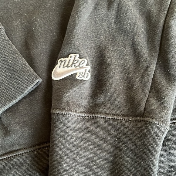 Nike SB - Picture 3 of 3